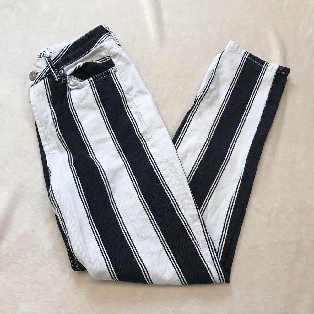 BDG Mom high waisted striped jeans Urban Outfitters tapered leg fit Beetlejuice